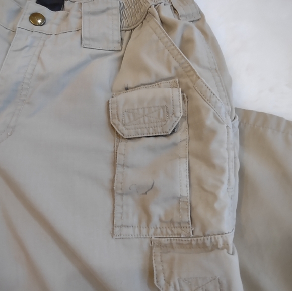 5.11 Tactical Khakis Pants - Picture 5 of 17